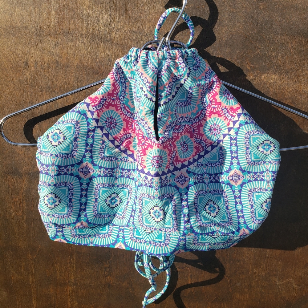 Athleta • high neck swim top M